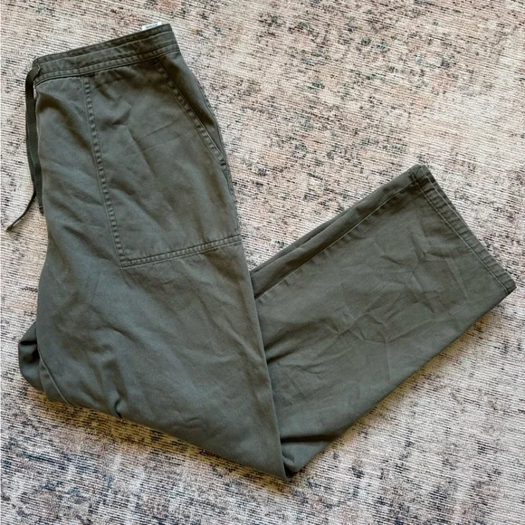 {Petite Sophisticate} Chino Cargo Pants - Picture 1 of 5